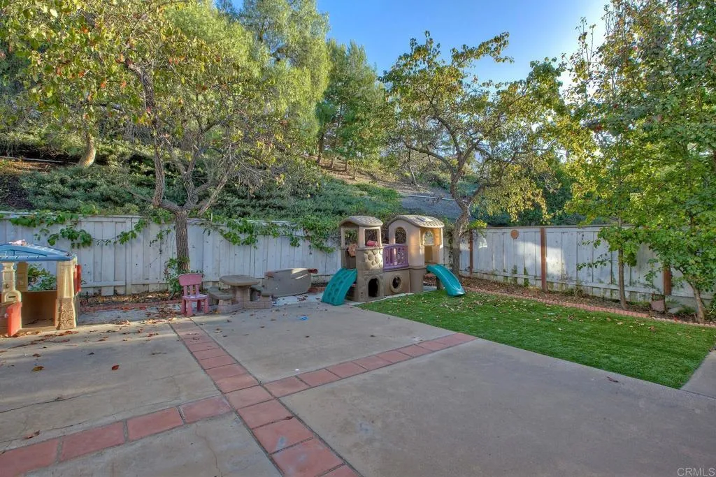 4981 Marin Drive, Oceanside, California 92056 home-pic-28